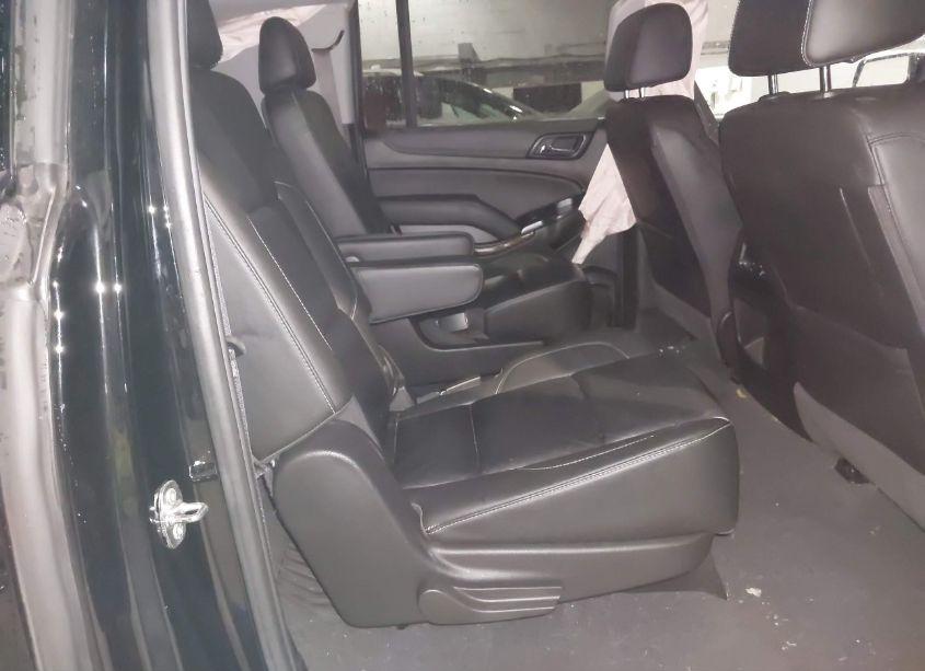 Photo 8 of 2019 Chevrolet Suburban LT (VIN 1GNSKHKC8KR409636)