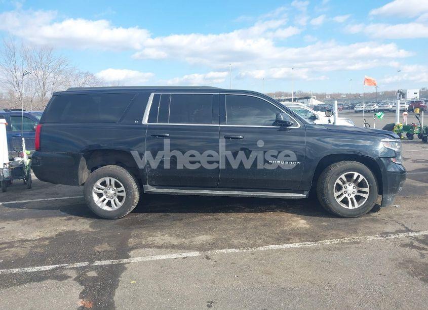 Photo 13 of 2016 Chevrolet Suburban LT (VIN 1GNSKHKC9GR170105)