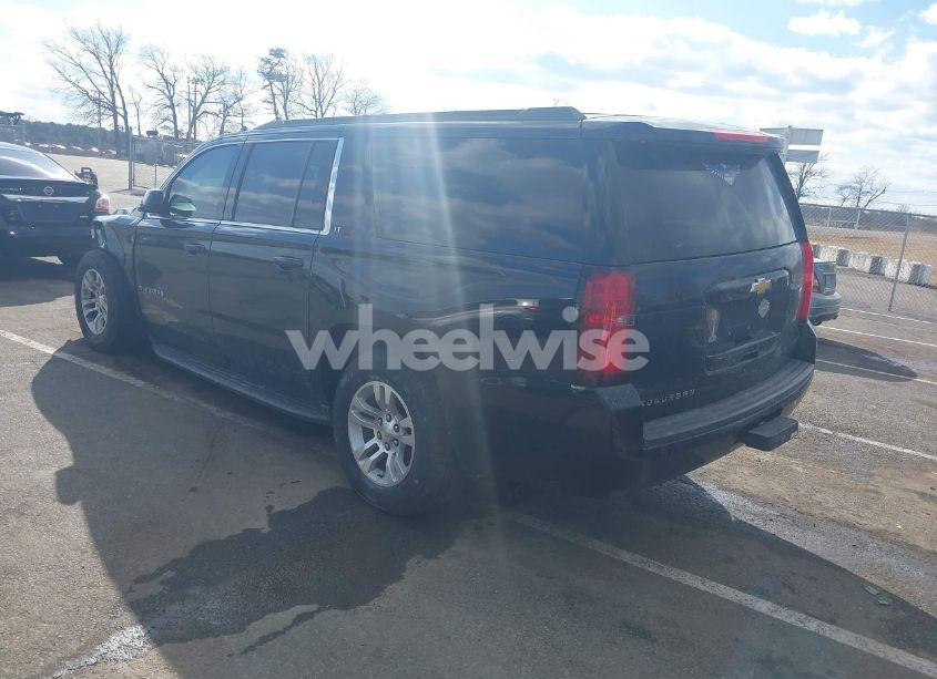 Photo 3 of 2016 Chevrolet Suburban LT (VIN 1GNSKHKC9GR170105)