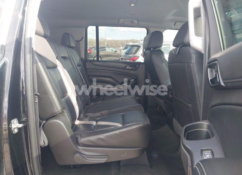 Photo 8 of 2016 Chevrolet Suburban LT (VIN 1GNSKHKC9GR170105)