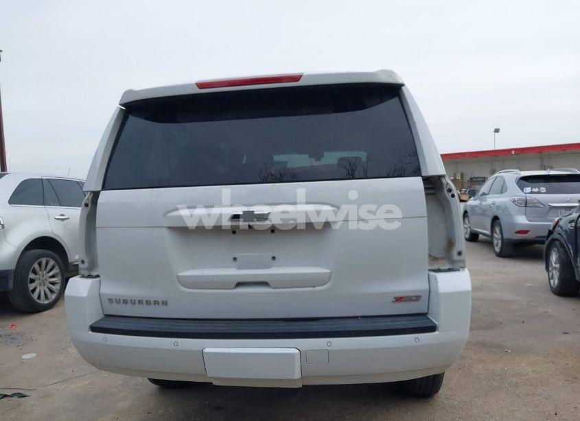 Photo 15 of 2016 Chevrolet Suburban LT (VIN 1GNSKHKC9GR281365)