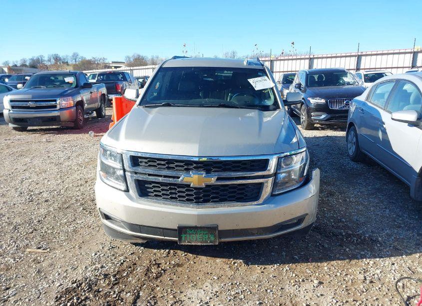 Photo 12 of 2016 Chevrolet Suburban LT (VIN 1GNSKHKC9GR347655)
