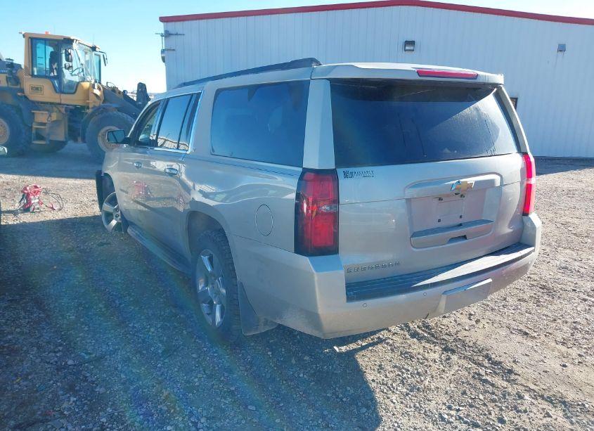 Photo 3 of 2016 Chevrolet Suburban LT (VIN 1GNSKHKC9GR347655)