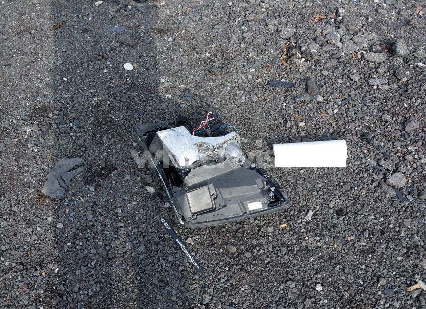 Photo 12 of 2017 Chevrolet Suburban LT (VIN 1GNSKHKC9HR119236)