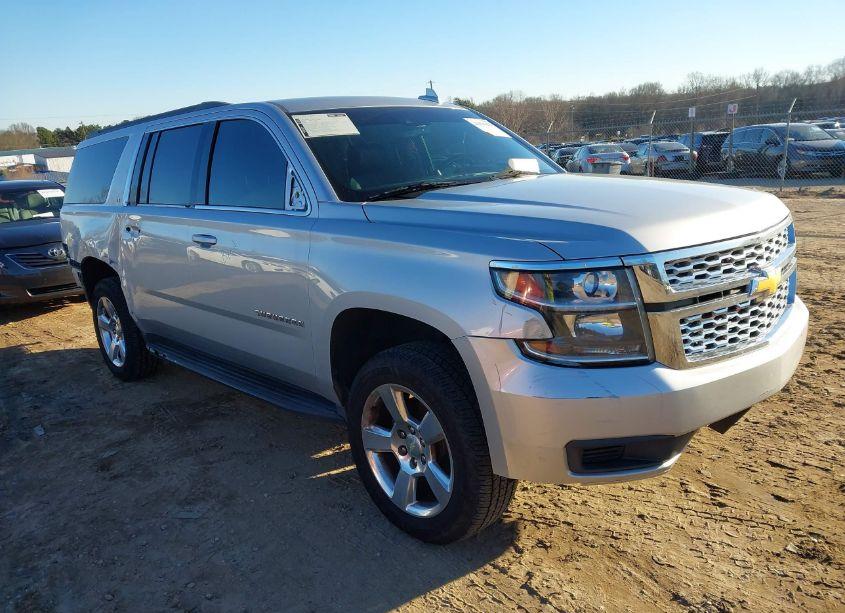 2017 Chevrolet Suburban LT (VIN 1GNSKHKC9HR132147) main photo