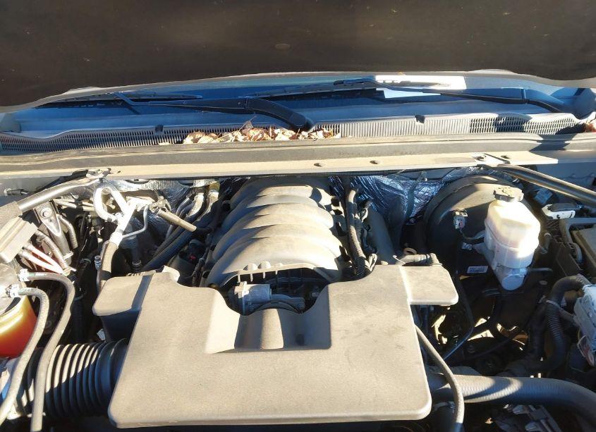 Photo 10 of 2017 Chevrolet Suburban LT (VIN 1GNSKHKC9HR132147)