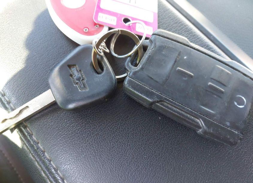 Photo 11 of 2017 Chevrolet Suburban LT (VIN 1GNSKHKC9HR132147)