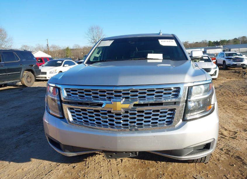Photo 13 of 2017 Chevrolet Suburban LT (VIN 1GNSKHKC9HR132147)