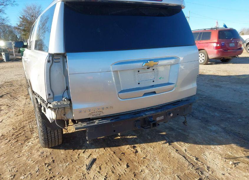 Photo 6 of 2017 Chevrolet Suburban LT (VIN 1GNSKHKC9HR132147)
