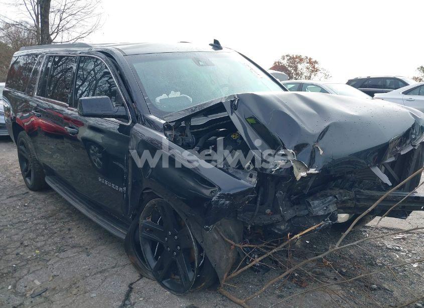 2017 Chevrolet Suburban LT (VIN 1GNSKHKC9HR180599) main photo