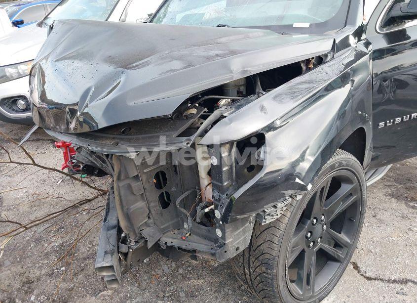 Photo 6 of 2017 Chevrolet Suburban LT (VIN 1GNSKHKC9HR180599)