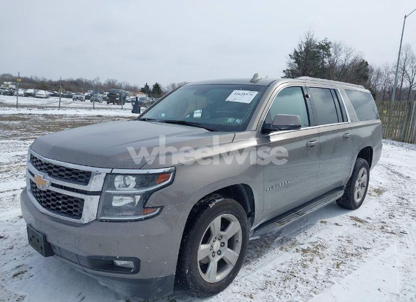 Photo 2 of 2017 Chevrolet Suburban LT (VIN 1GNSKHKC9HR388448)