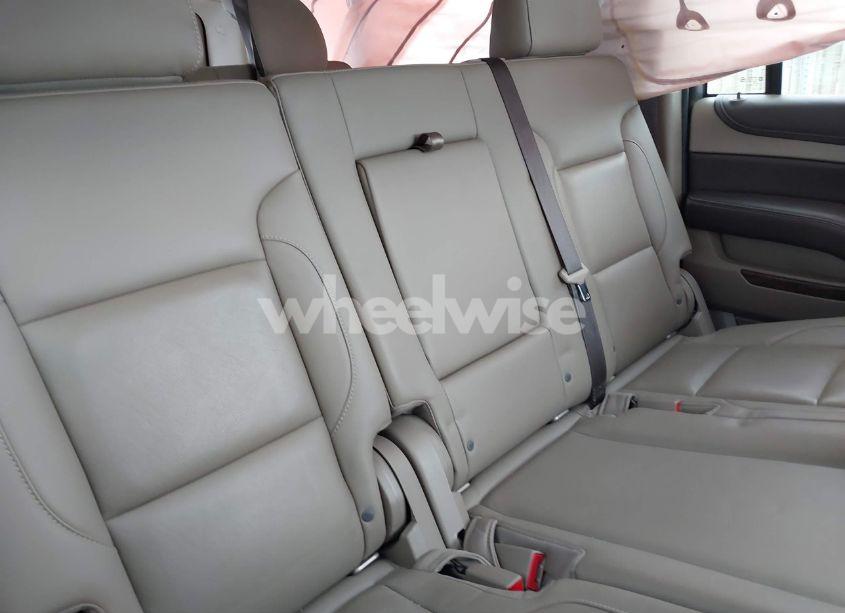 Photo 8 of 2017 Chevrolet Suburban LT (VIN 1GNSKHKC9HR388448)