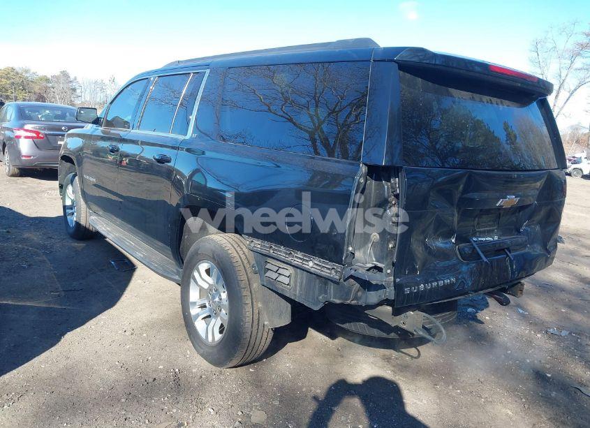 Photo 3 of 2018 Chevrolet Suburban LT (VIN 1GNSKHKC9JR231718)