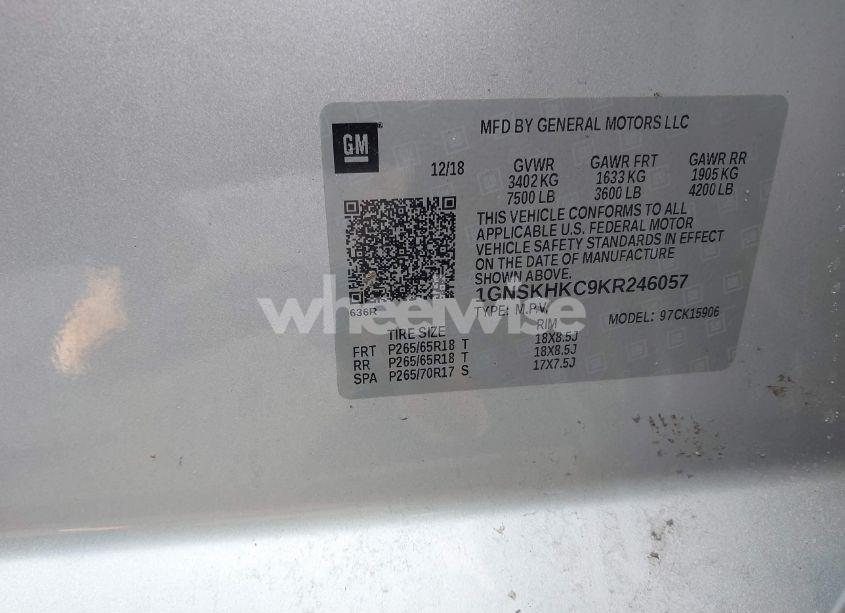 Photo 9 of 2019 Chevrolet Suburban LT (VIN 1GNSKHKC9KR246057)