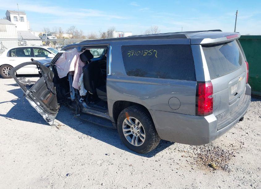 Photo 3 of 2020 Chevrolet Suburban 4WD LT (VIN 1GNSKHKC9LR121920)