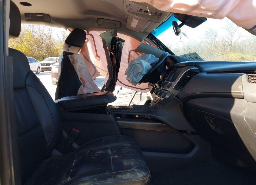 Photo 5 of 2020 Chevrolet Suburban 4WD LT (VIN 1GNSKHKC9LR121920)