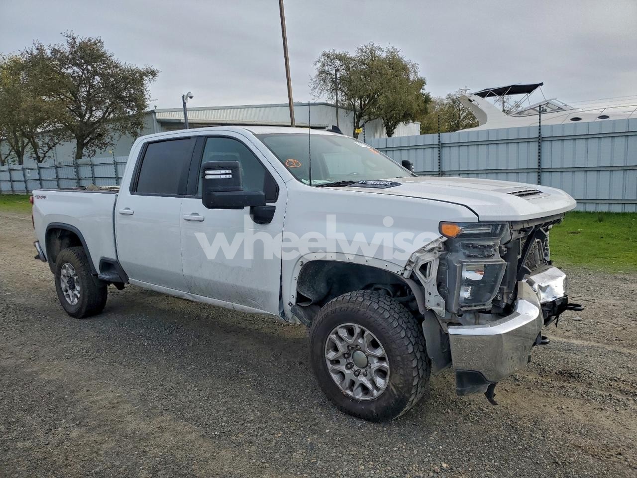 Photo 4 of 2021 CHEVROLET SILVERADO K2500 HEAVY DUTY LT (VIN 1GNSKHKC9LR169983)