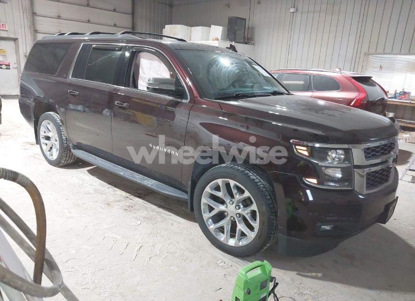 2020 Chevrolet Suburban 4WD LT (VIN 1GNSKHKC9LR210290) main photo