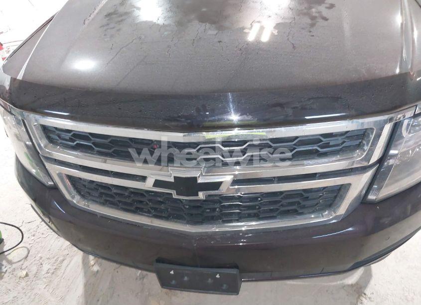 Photo 12 of 2020 Chevrolet Suburban 4WD LT (VIN 1GNSKHKC9LR210290)