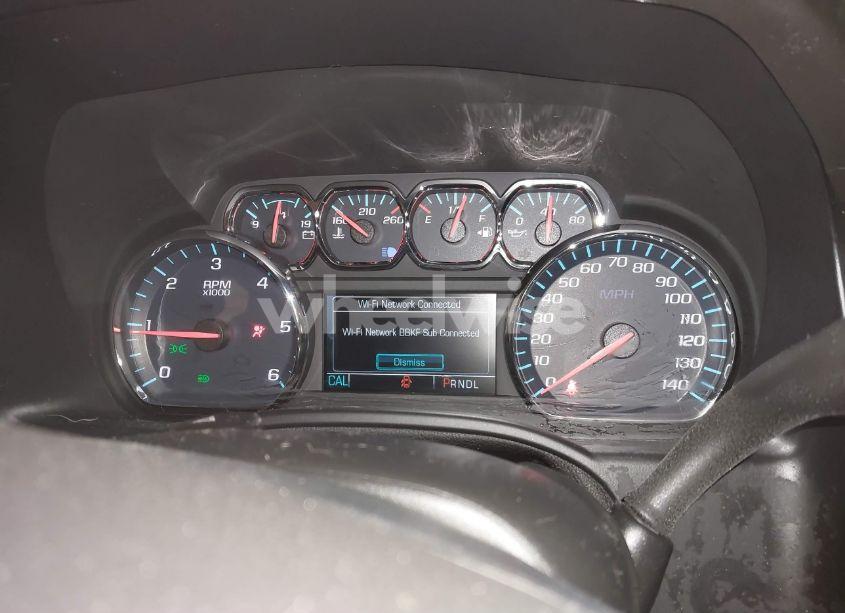 Photo 7 of 2020 Chevrolet Suburban 4WD LT (VIN 1GNSKHKC9LR210290)