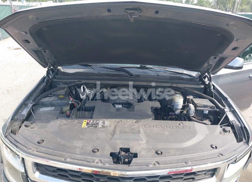 Photo 10 of 2020 Chevrolet Suburban 4WD LT (VIN 1GNSKHKC9LR262938)