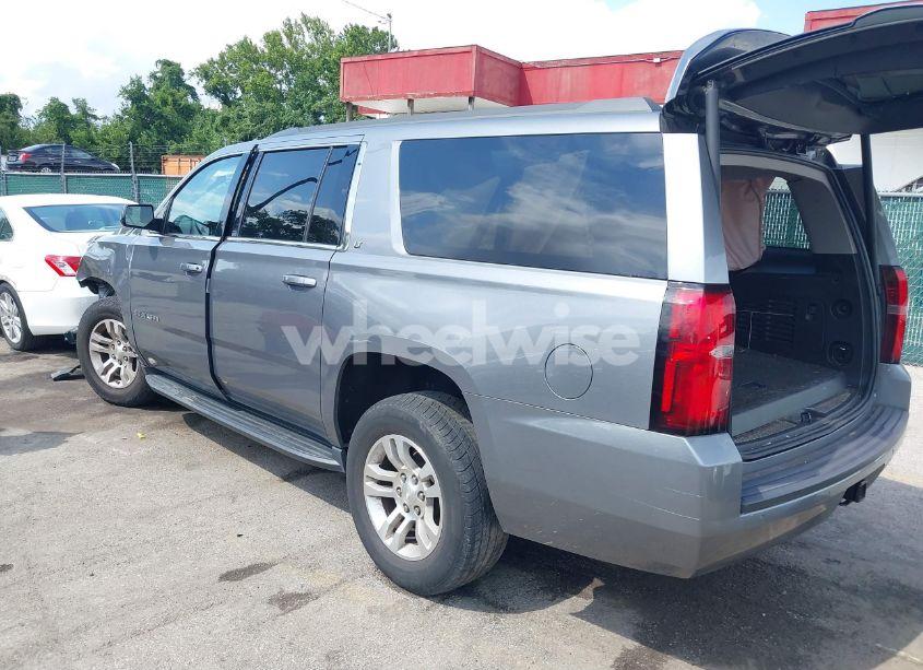 Photo 3 of 2020 Chevrolet Suburban 4WD LT (VIN 1GNSKHKC9LR262938)