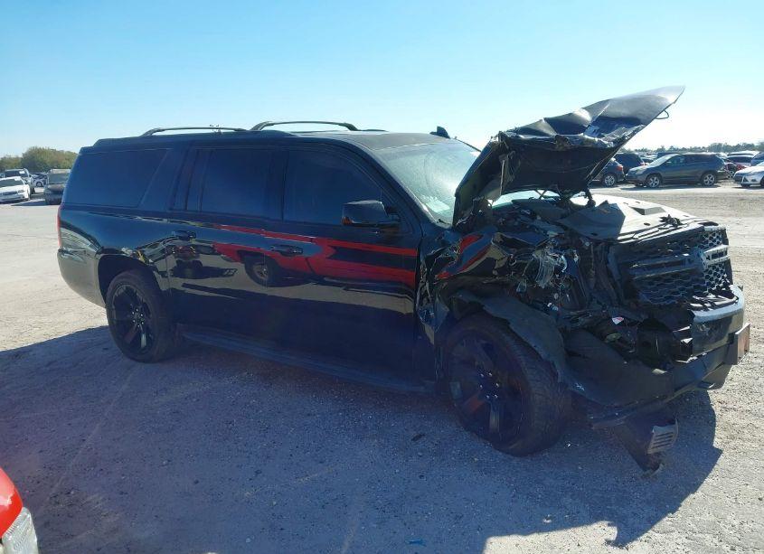 Photo 13 of 2017 Chevrolet Suburban LT (VIN 1GNSKHKCXHR300796)