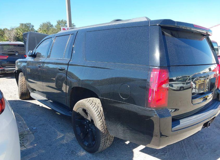Photo 14 of 2017 Chevrolet Suburban LT (VIN 1GNSKHKCXHR300796)