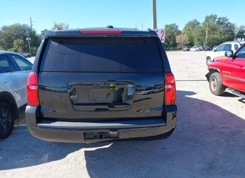 Photo 16 of 2017 Chevrolet Suburban LT (VIN 1GNSKHKCXHR300796)