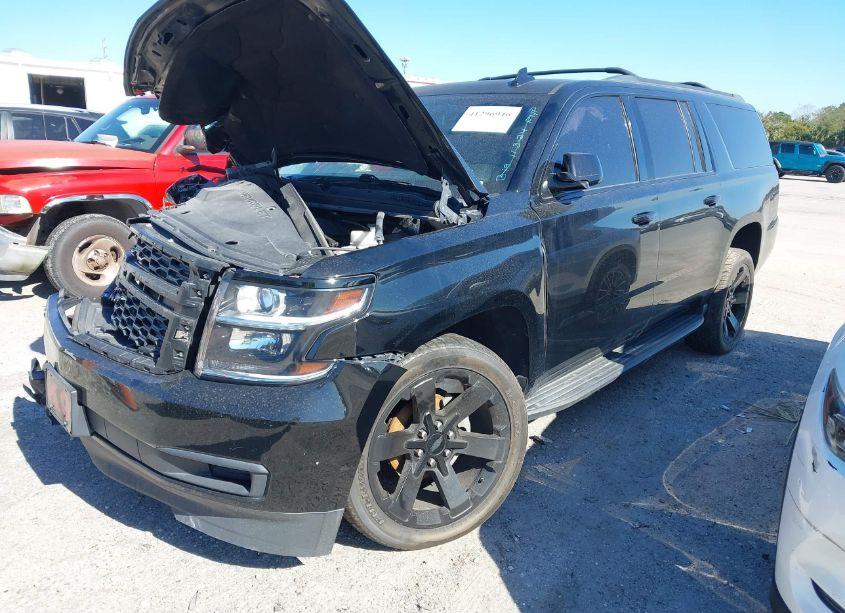 Photo 2 of 2017 Chevrolet Suburban LT (VIN 1GNSKHKCXHR300796)