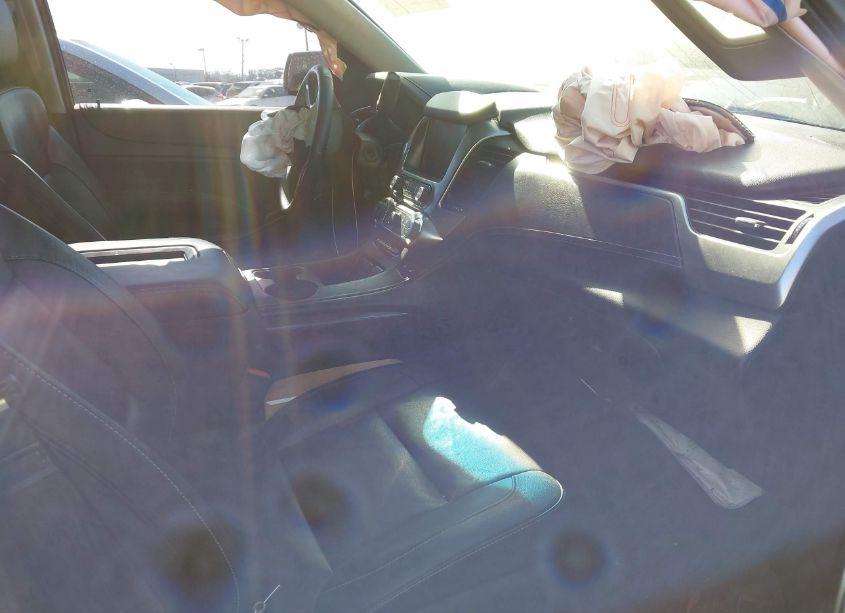 Photo 5 of 2017 Chevrolet Suburban LT (VIN 1GNSKHKCXHR300796)