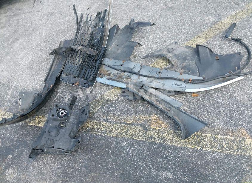 Photo 11 of 2018 Chevrolet Suburban LT (VIN 1GNSKHKCXJR356680)