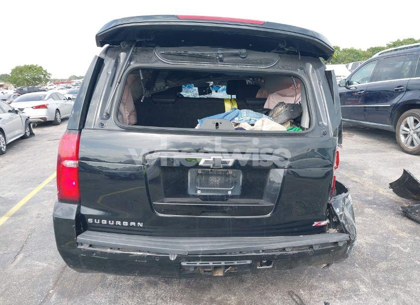 Photo 16 of 2018 Chevrolet Suburban LT (VIN 1GNSKHKCXJR356680)