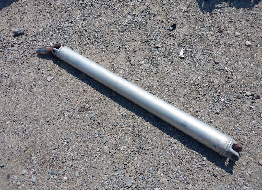 Photo 12 of 2019 Chevrolet Suburban LT (VIN 1GNSKHKCXKR228389)