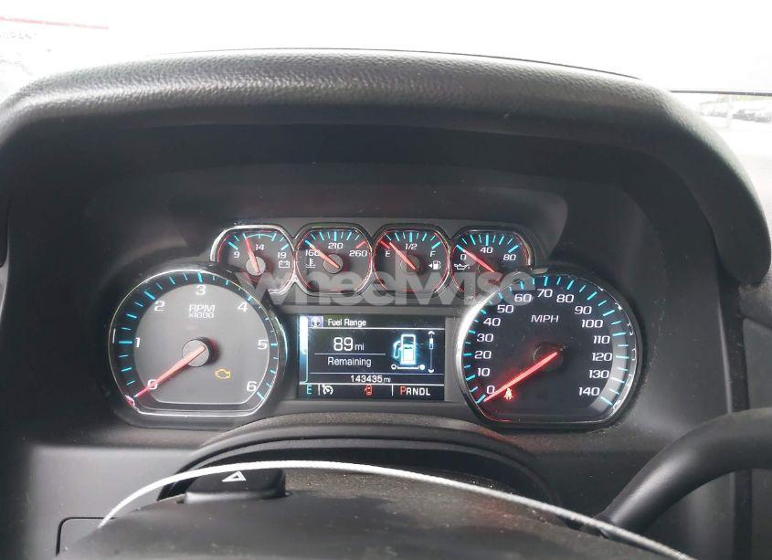 Photo 7 of 2019 Chevrolet Suburban LT (VIN 1GNSKHKCXKR405555)