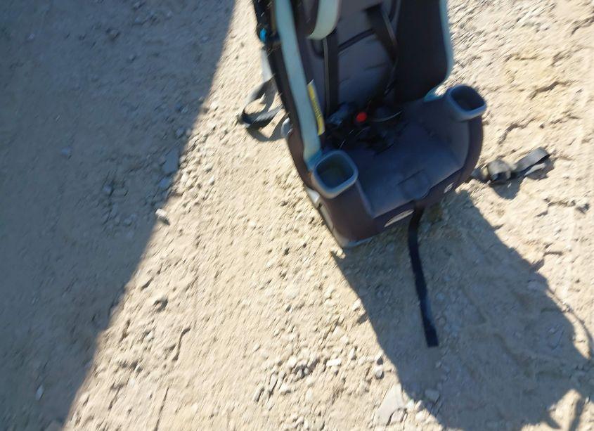 Photo 17 of 2019 Chevrolet Suburban LT (VIN 1GNSKHKCXKR409167)