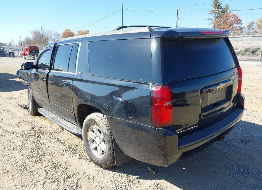 Photo 3 of 2019 Chevrolet Suburban LT (VIN 1GNSKHKCXKR409167)
