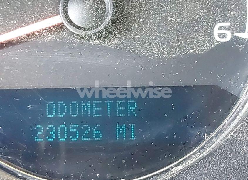 Photo 15 of 2011 Chevrolet Suburban 1500 LT1 (VIN 1GNSKJE30BR208039)