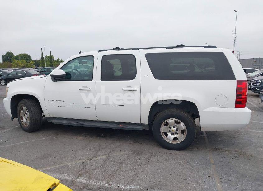 Photo 14 of 2011 Chevrolet Suburban 1500 LT1 (VIN 1GNSKJE30BR216805)