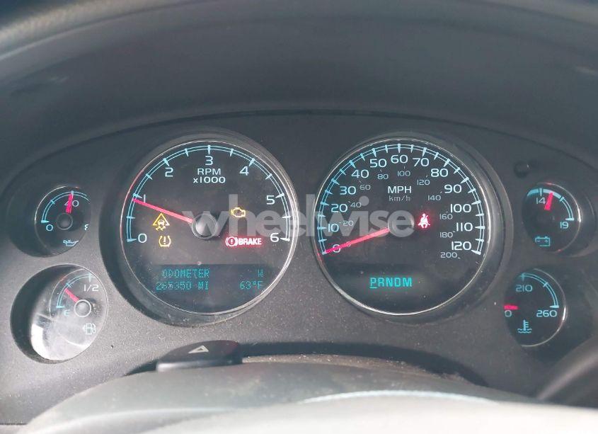 Photo 7 of 2011 Chevrolet Suburban 1500 LT1 (VIN 1GNSKJE30BR216805)