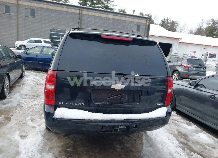 Photo 16 of 2011 Chevrolet Suburban 1500 LT1 (VIN 1GNSKJE31BR230826)