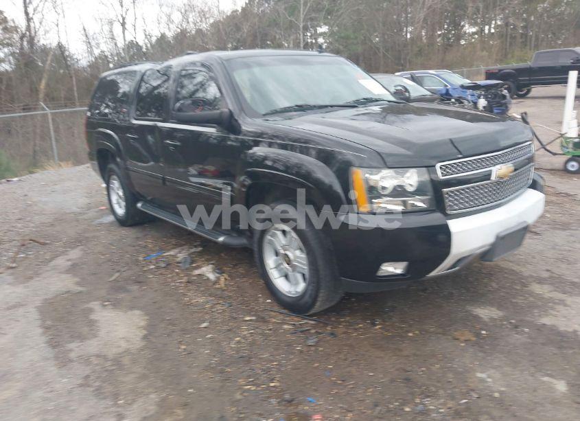 2011 Chevrolet Suburban 1500 LT1 (VIN 1GNSKJE31BR352277) main photo