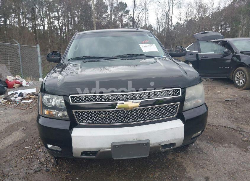 Photo 12 of 2011 Chevrolet Suburban 1500 LT1 (VIN 1GNSKJE31BR352277)