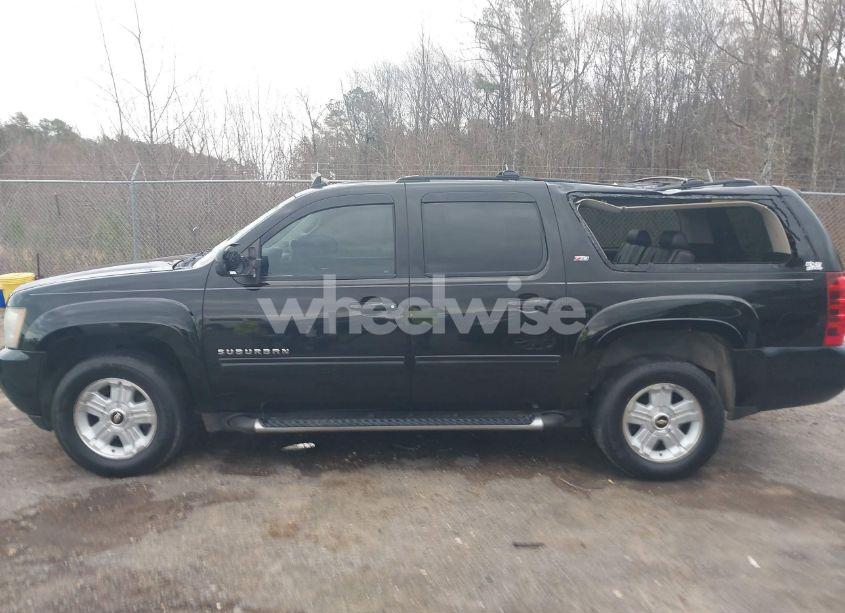 Photo 14 of 2011 Chevrolet Suburban 1500 LT1 (VIN 1GNSKJE31BR352277)