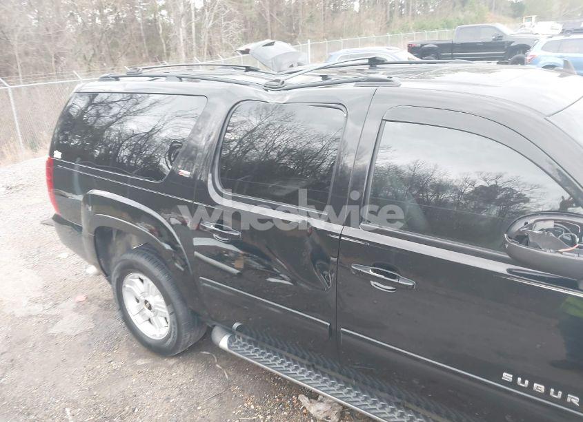 Photo 17 of 2011 Chevrolet Suburban 1500 LT1 (VIN 1GNSKJE31BR352277)