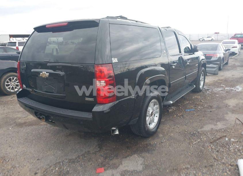 Photo 4 of 2011 Chevrolet Suburban 1500 LT1 (VIN 1GNSKJE31BR352277)