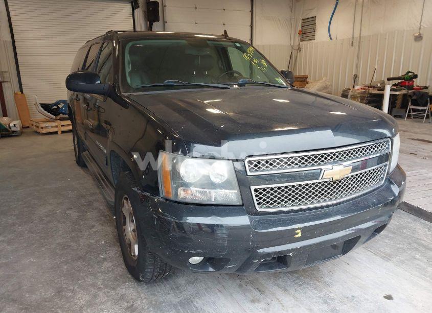 2011 Chevrolet Suburban 1500 LT1 (VIN 1GNSKJE31BR356961) main photo