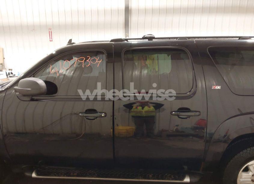 Photo 14 of 2011 Chevrolet Suburban 1500 LT1 (VIN 1GNSKJE32BR106273)