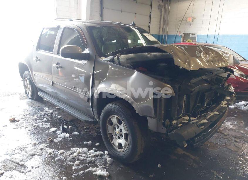 2011 Chevrolet Suburban 1500 LT1 (VIN 1GNSKJE33BR189440) main photo